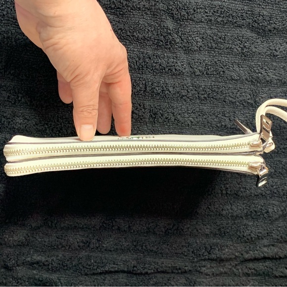 NWT Coach White with Cherries Wristlet - Picture 7 of 12